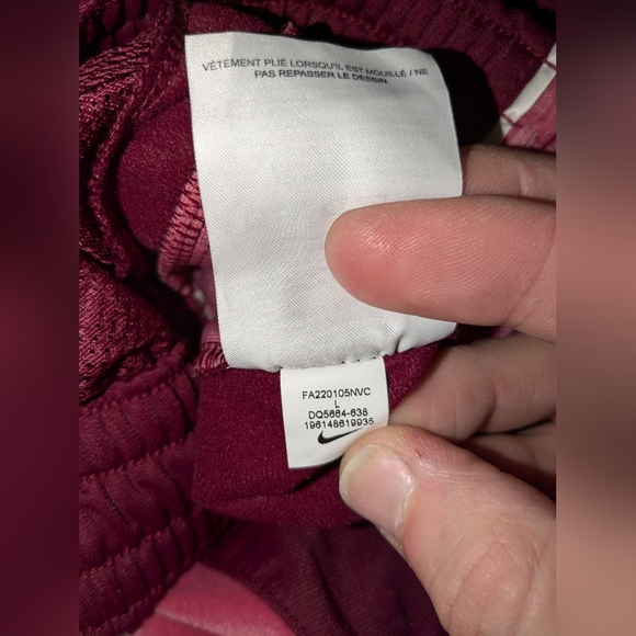 Nike Giannis mens basketball pants. NWT size large. Print all over. - Picture 9 of 9